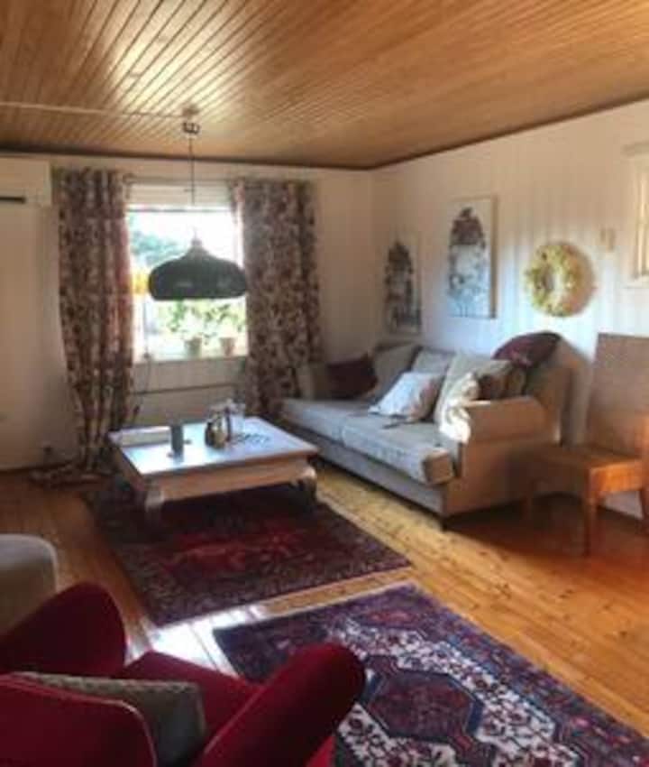 Fantastiskt Läge Med Sjötomt. - Borensberg