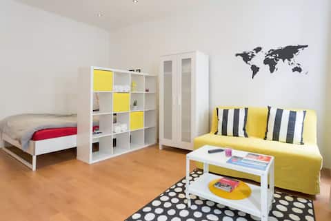 Special Price!  Modern Studio near Schönbrunn..