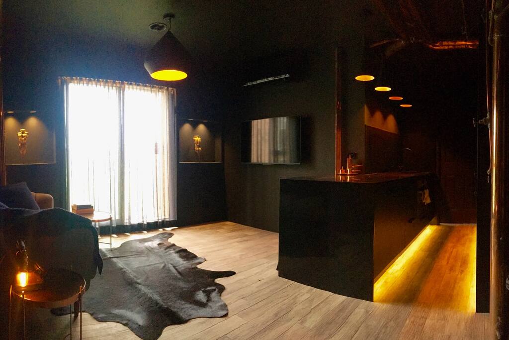 Inside you'll find a stunning designer lounge and kitchen, with all the mod cons.
