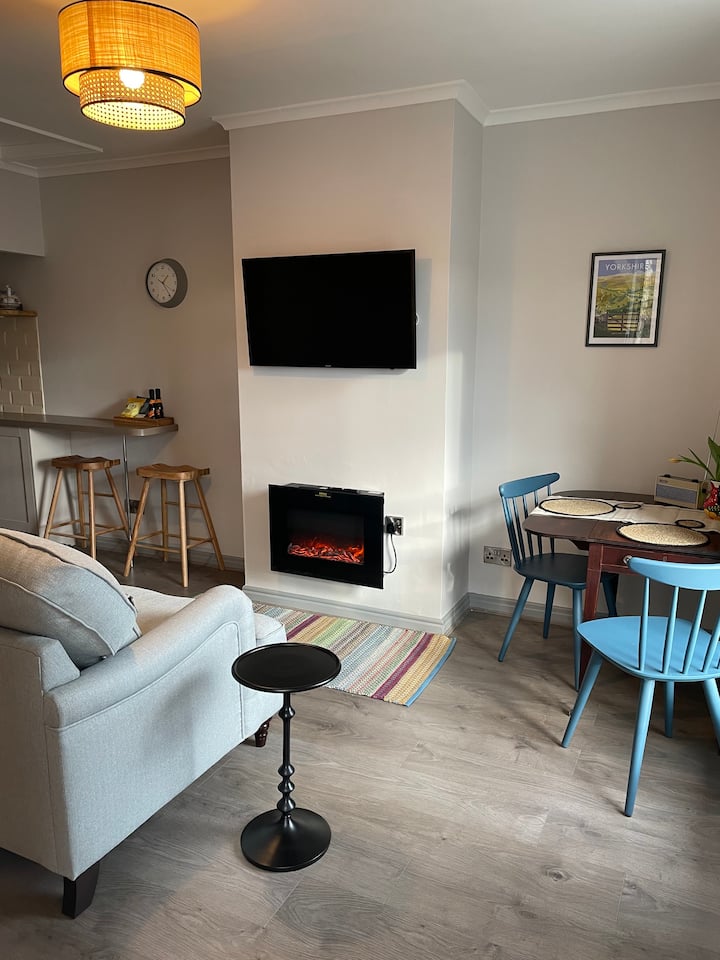 A Cosy Cottage In The Heart Of The Yorkshire Dales - Richmond Castle
