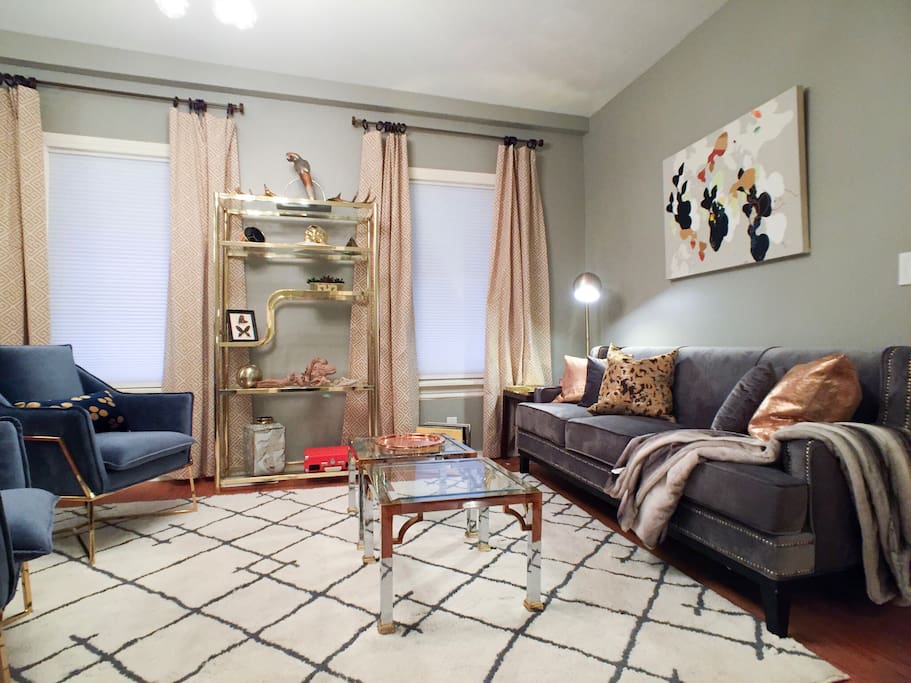 Vintage finds and modern details complete the decor.
