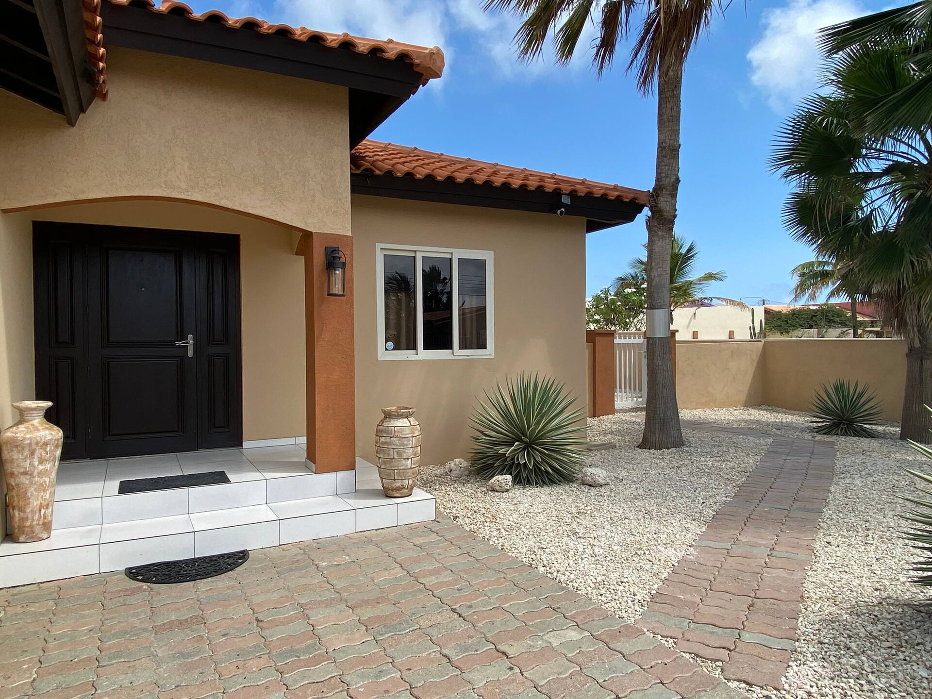 Piece of Paradise... Eagle Beach Villa with Private Pool;  Great Location! — photo 4