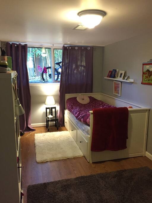 Downstairs bedroom. Bed expands to twin bed.