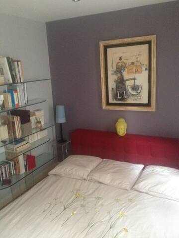 Room near the center