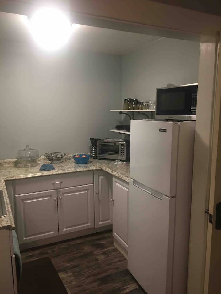 Hill Country Getaway 1 Bed Kitchenette - Kerrville, TX