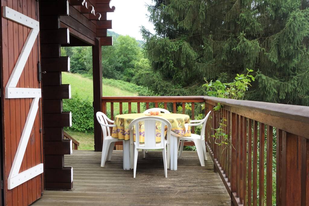 repas sur la terrasse