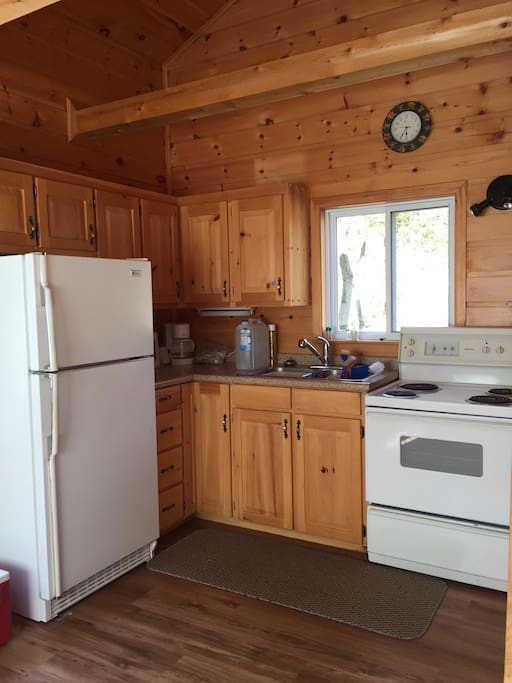 Kitchen/Dining room space