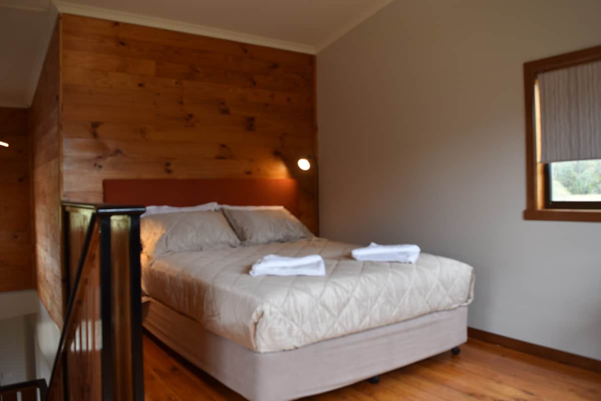 Dormitorio de arriba 1