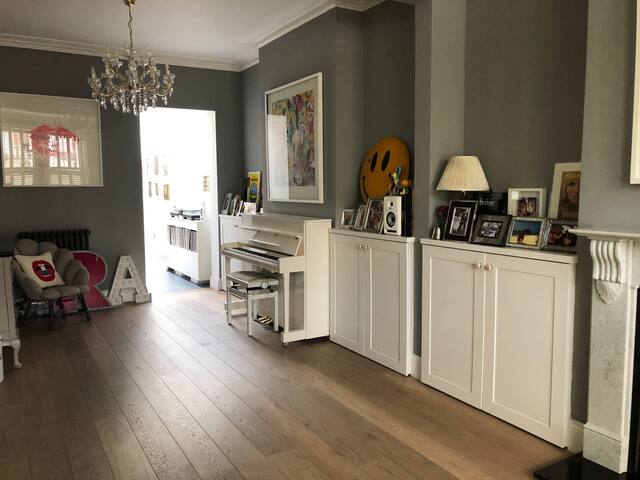 Stunning modern Queens Park Victorian family home gallery image 5