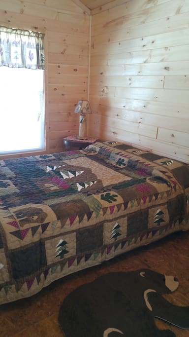 Full size bed
