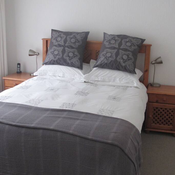 Bedroom with queen bed