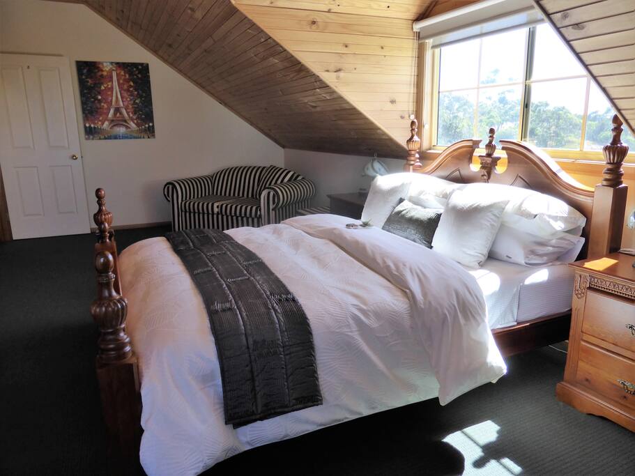 Executive Room 5
