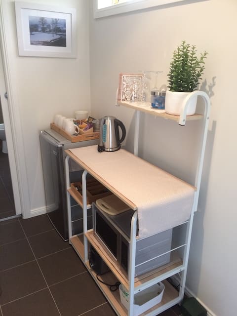 Popular Airbnb listing: Avondale in Orange