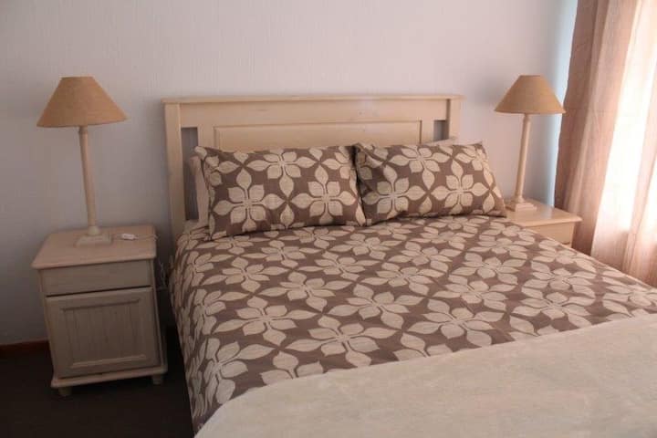 2.107-conveniently Located Self Catering Apartment - Germiston