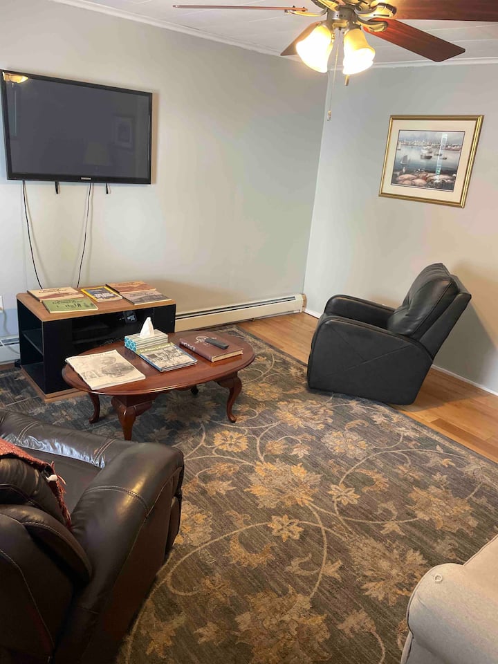 Prime Location To Beauport Hotel & Beach, Glo Apt - Manchester-by-the-Sea, MA