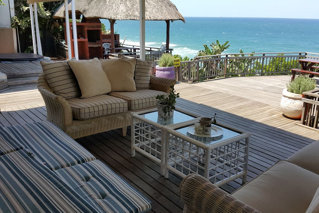 DECK AREA WITH PRIVATE BEACH ACCESS