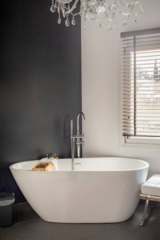 Beautiful Boutique House in the heart of Thiseio gallery image 3