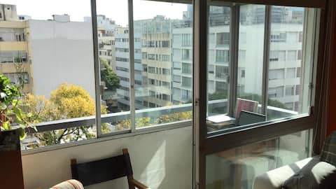 Agradable apartamento de amplios espacios. Pocitos