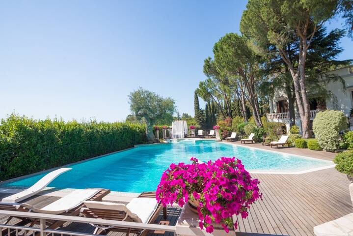 HelloApulia Villa Chiara historic villa with pool gallery image 5