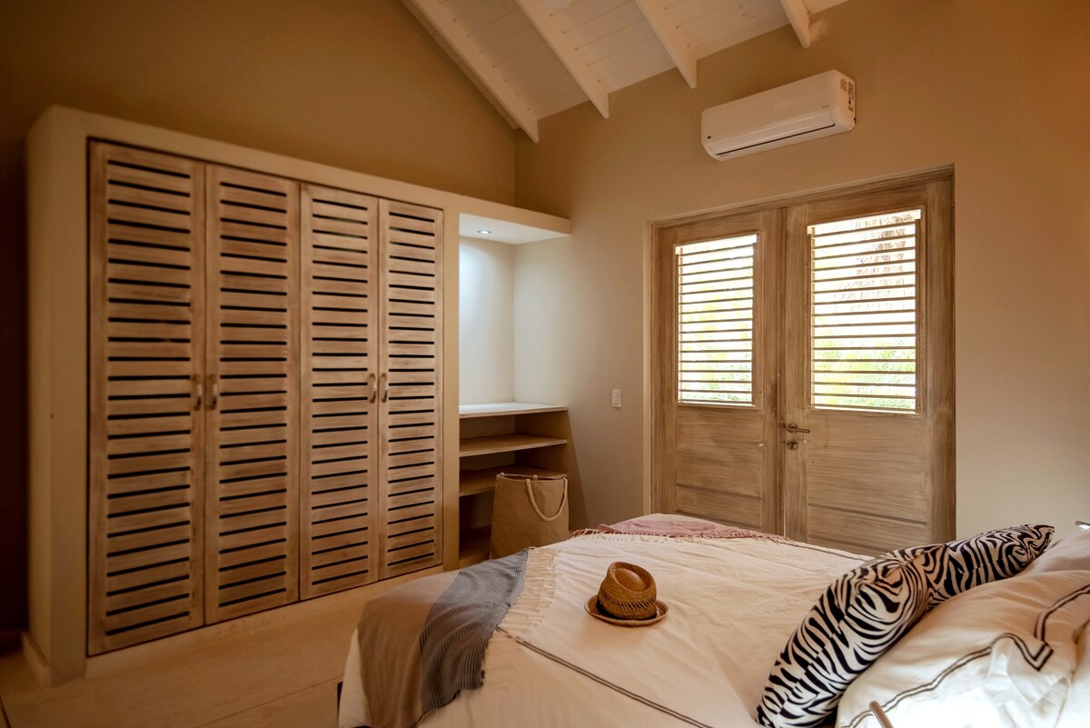 sovrum nr 3: Dubbelsäng på

nedervåningen