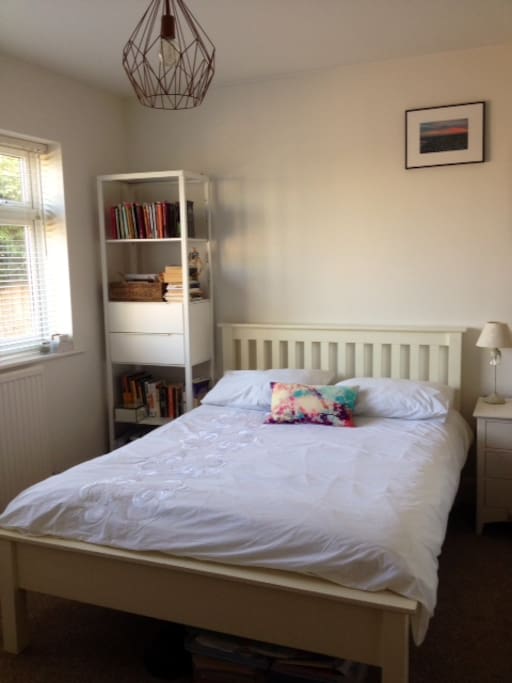 Beautiful private downstairs room onto garden