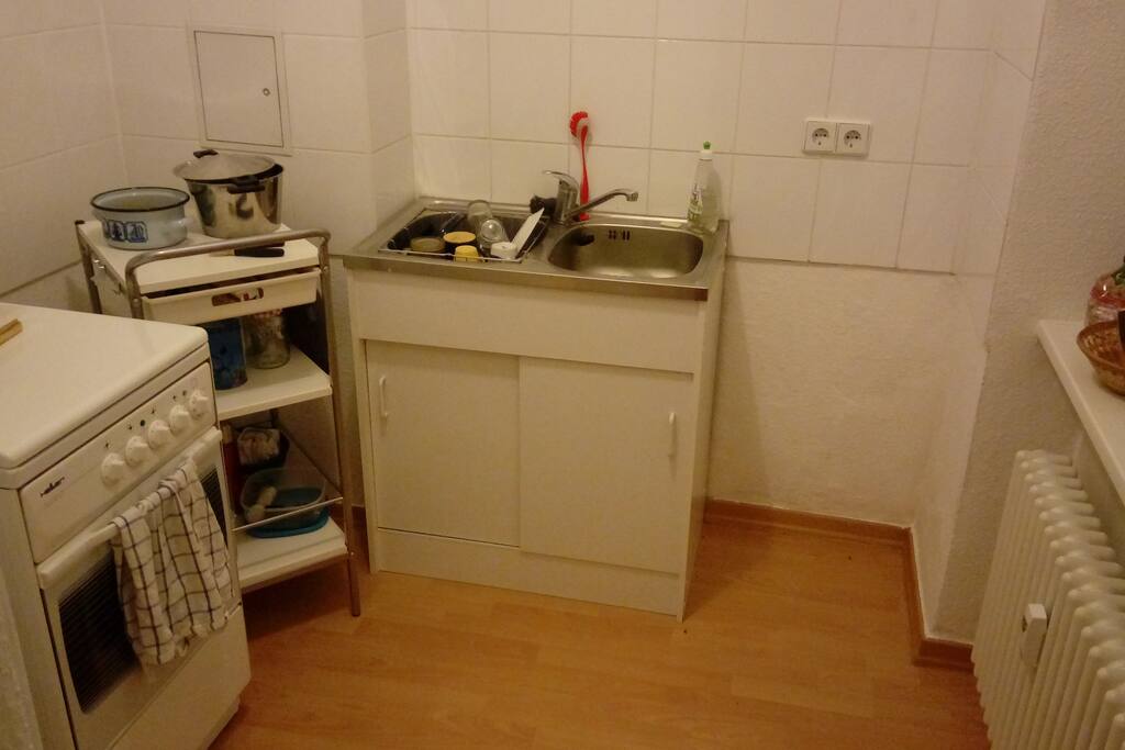 the kitchen // Die Küche