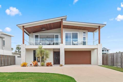 Luxury Family Retreat on the Esplanade