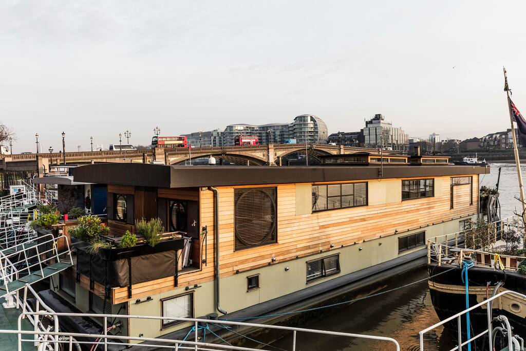 houseboat for rent london chelsea houseboat on the thames boats for rent in london houseboat for rent london chelsea houseboat on the thames boats for rent in london