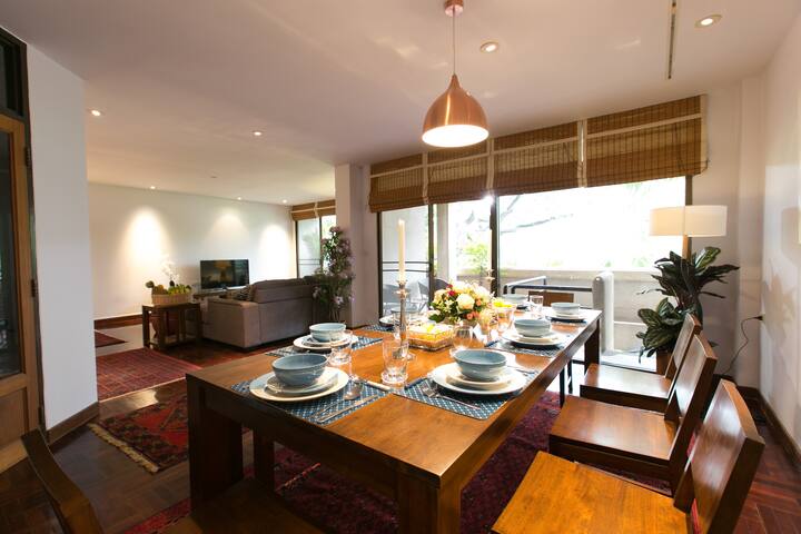 Elegant 6 Bedrooms House in Heart of Bangkok gallery image 3