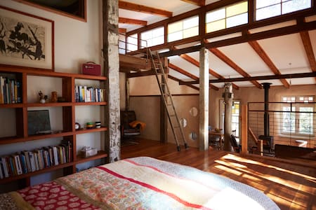 Strawbale cottage set in bush garden