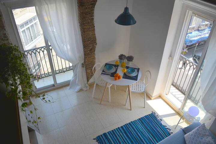 Dúplex en pleno centro con mucha luz! Lic.VT37465V