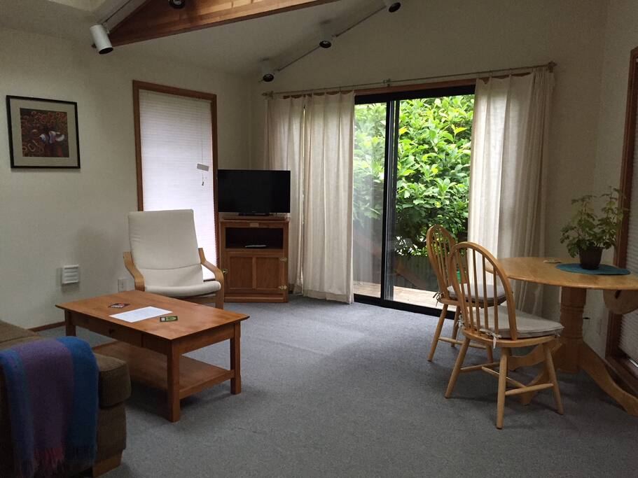 Very clean, light, peaceful space