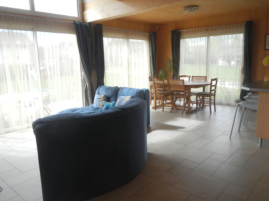 Salon au rez de chaussée, espace commun