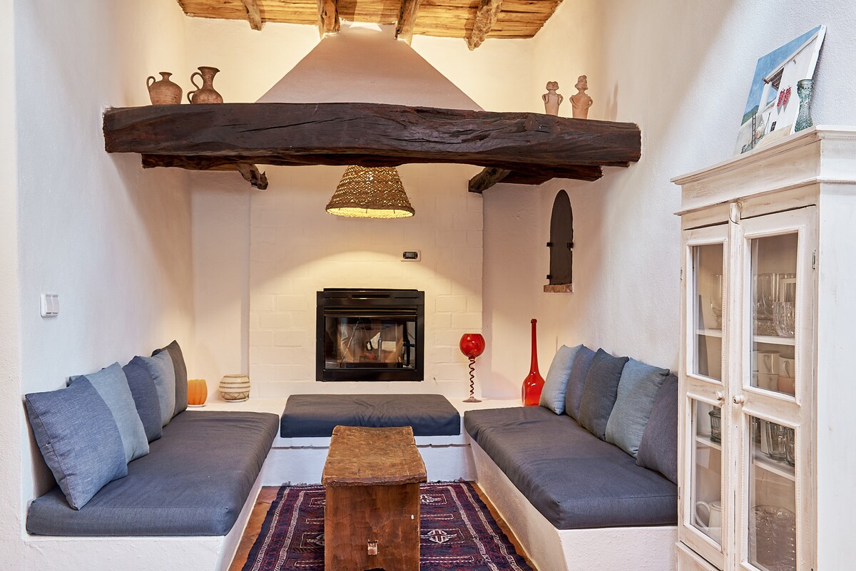 Gorgeous authentic Finca Ibicenca near San Rafael 4