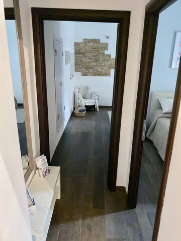 Roman Forum Suite – Very Near Palazzo del Grillo gallery image 4