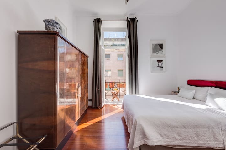 Trastevere Glorioso Whole | ArtDesignApartments gallery image 3