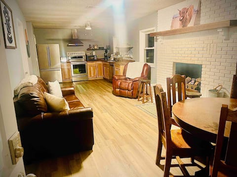Rivard Ranch River Cabin