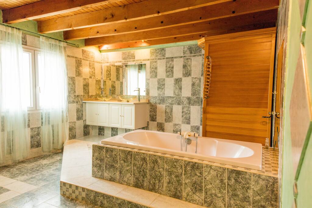 salle de bain partagée