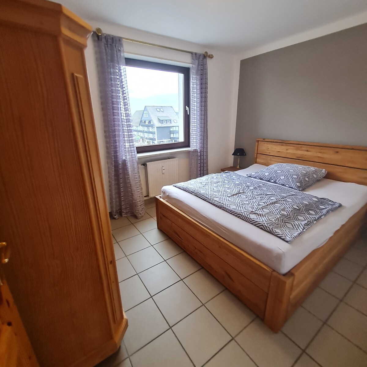 Chumba cha pili cha kulala kilicho na kitanda cha sentimita 160x200