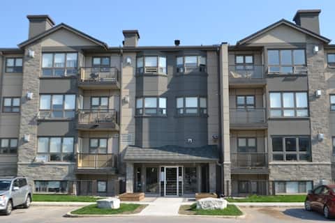 Private room near UWO