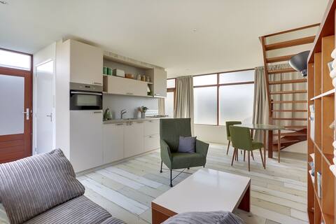 Feel at Home centrally located Holland