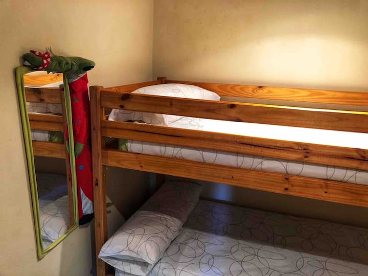 Kreveti na kat u spavaćoj sobi 2