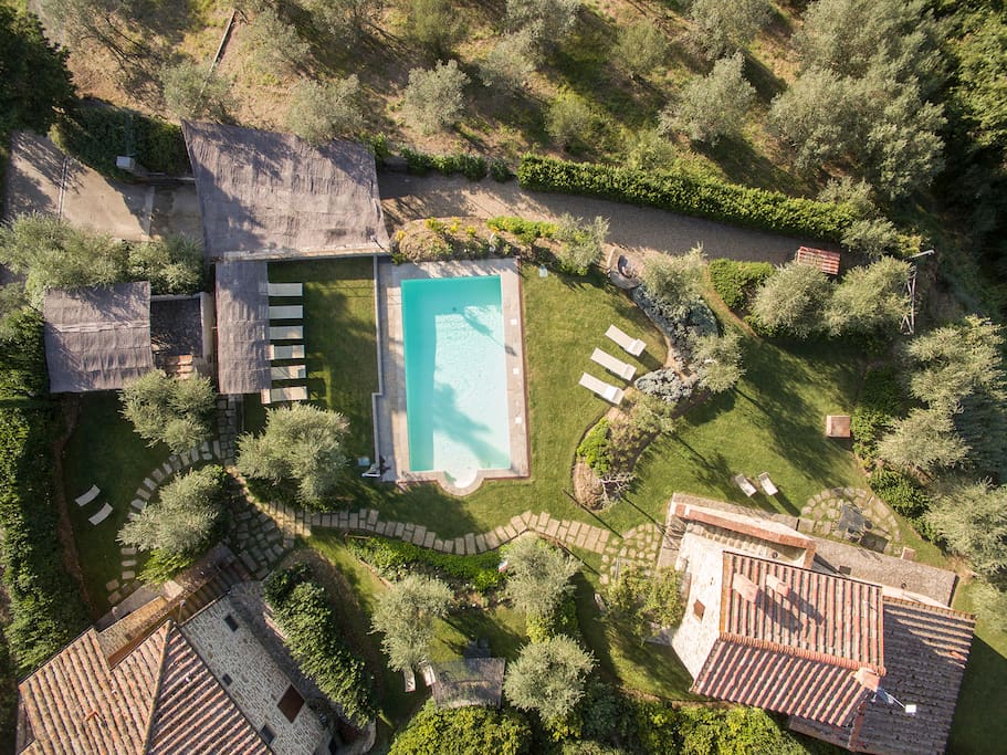 Garden area and common pool