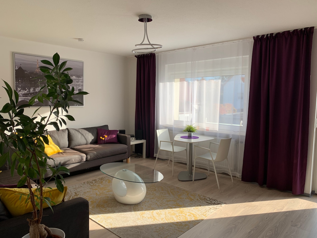 Popular Airbnb listing: QUIET APT "SUNSHINE" with PARKING & BALCONY in Nürnberg