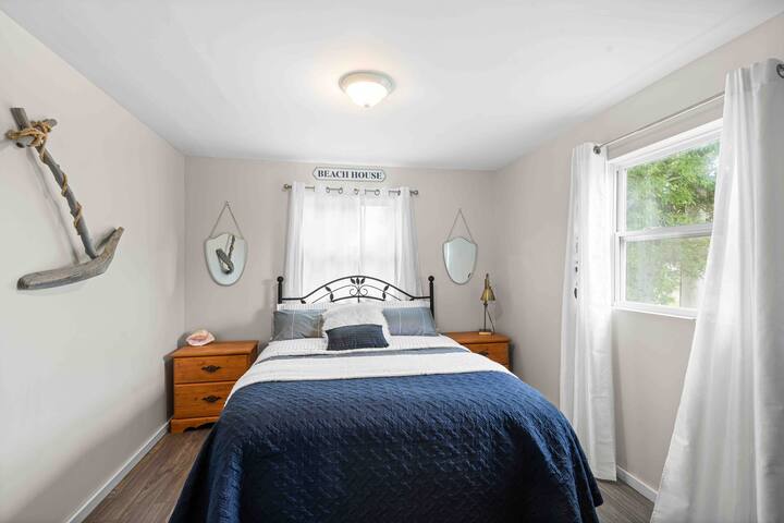 The Cottage on 1st-Short Walk to Parlee Beach gallery image 5