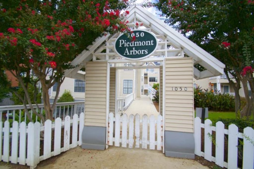 Piedmont Arbors Entrance 1