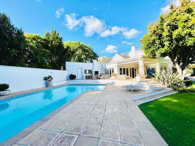Country Villa in the heart of Constantia