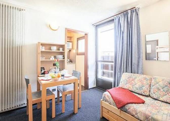 Studio , piscine+sauna, pied des pistes (nov+juin)