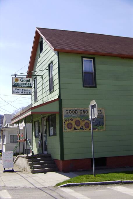 Corner of Fourth Street and Perry Street.
