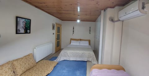 Clean , Quiet , Central, Family Apartment